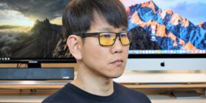 2026년 눈 편한 모니터로 시력을 보호하는 현대인의 모습